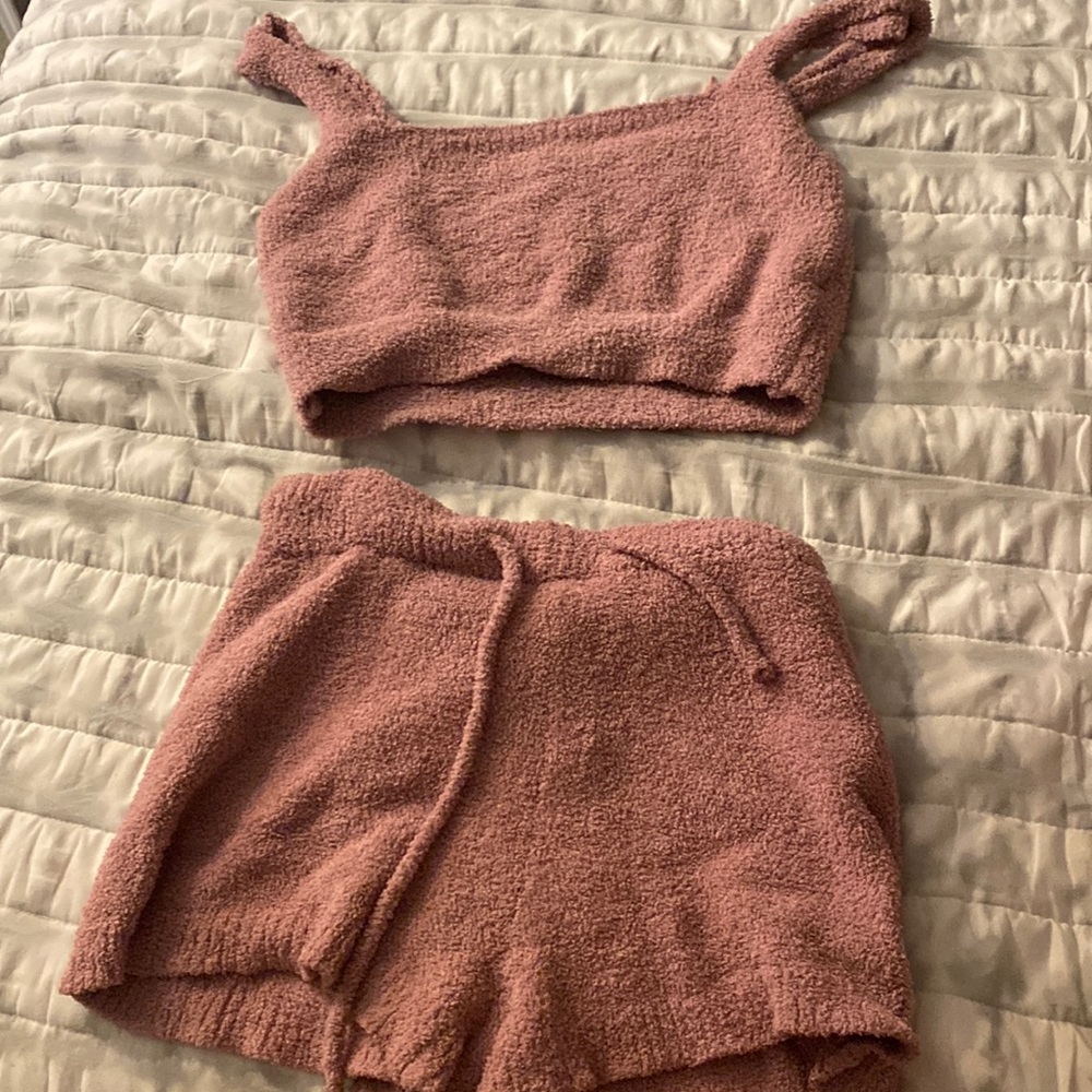 bundle and make an offer sweat shorts set